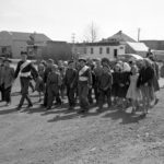 B&W photo of students from West Jasper Place School heading home after school, April 27, 1950. Courtesy of City of Edmonton Archives, Ea-600-4293a. Photographer Eric Bland.